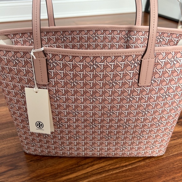 Handbag - Picture 3 of 4